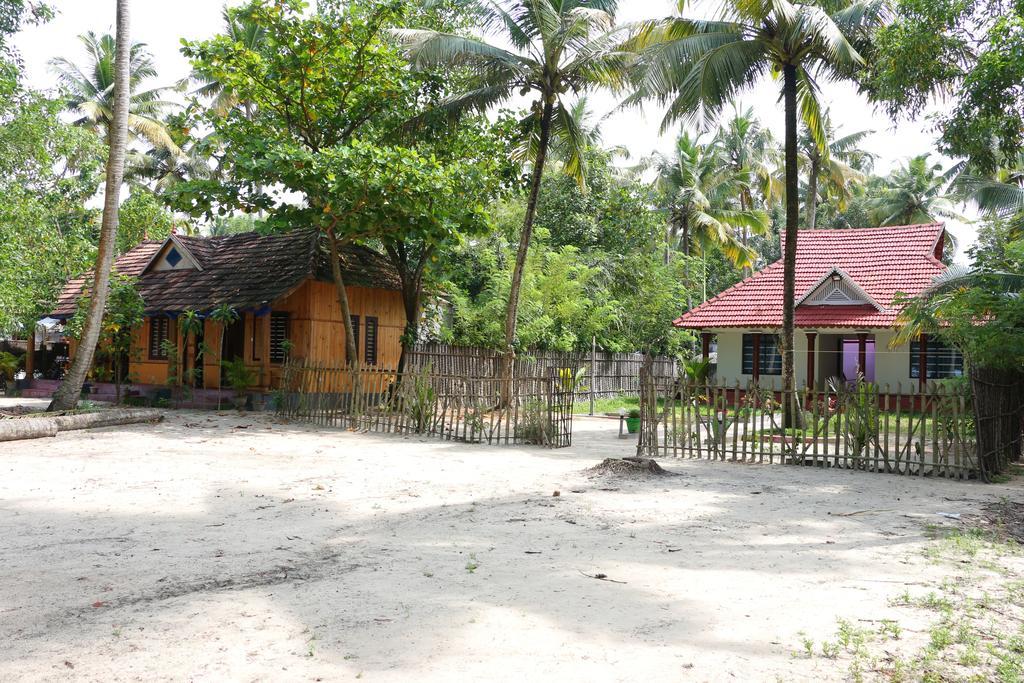 Marari Beach Paradise Mararikulam Exterior photo