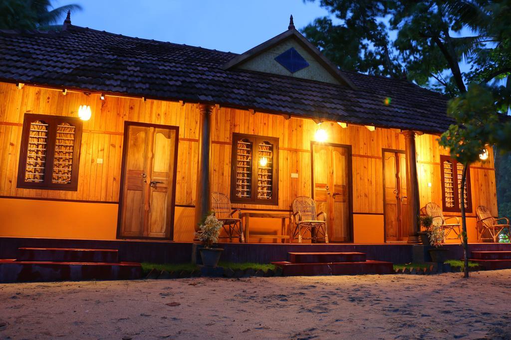 Marari Beach Paradise Mararikulam Exterior photo