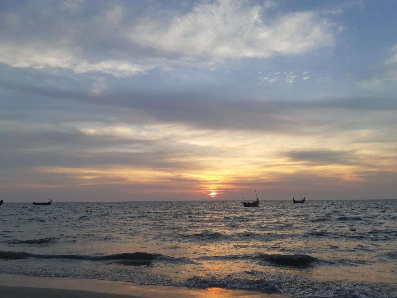 Marari Beach Paradise Mararikulam Exterior photo